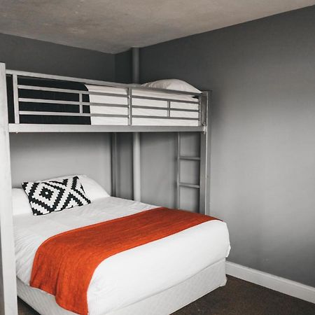 Hotel Rapids Гранд Рапидс Екстериор снимка