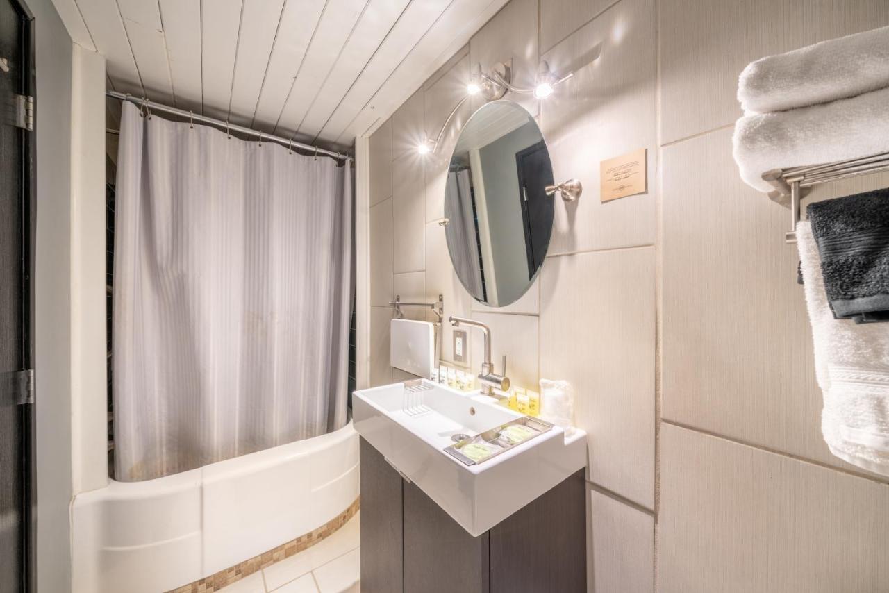 Hotel Rapids Гранд Рапидс Екстериор снимка